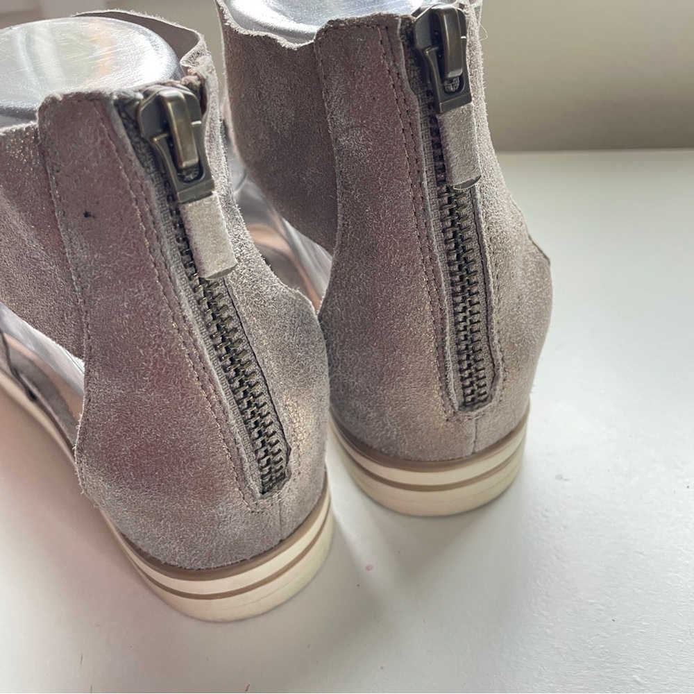 Eileen Fisher Metallic Sport Suede Criss Cross Banded Wedge Platform Sandals 7 - Picture 8 of 13